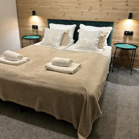 Superior Bursztyn - Balia Z Hydromasazem Дом отдыха Мжежино